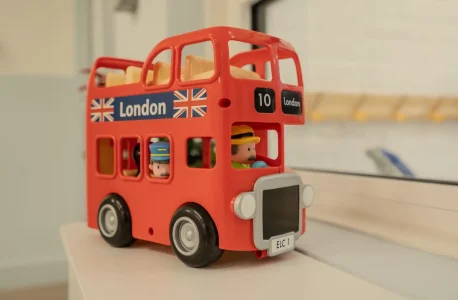 toy-bus